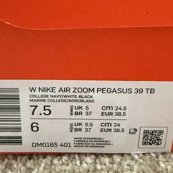W Nike Air Zoom Pegasus running shoes, sz7.5, NIB - Picture 3 of 7